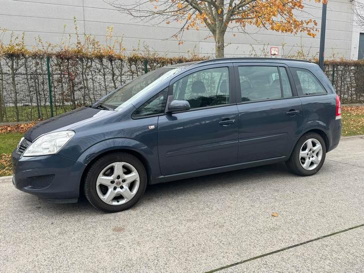 Opel Zafira, Autos, Opel, Particulier, Zafira, ABS, Régulateur de distance, Airbags, Air conditionné, Verrouillage central, Air conditionné automatique