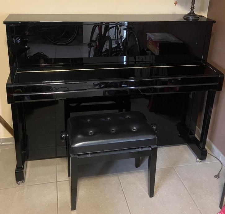 piano Yamaha B2 zwart hoogglans, Muziek en Instrumenten, Piano's, Zo goed als nieuw, Piano, Zwart, Hoogglans, Ophalen
