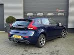 Volvo V40 Cross Country 2.0 D3 Momentum | Navigatie | Ledere, Autos, Electronic Stability Program (ESP), Achat, Entreprise, Boîte manuelle