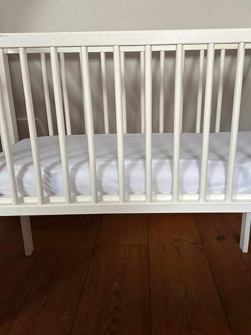 Co-sleeper Petite Amélie + matras (40x90 cm), Kinderen en Baby's, Babywiegjes en Ledikanten, Gebruikt, Wieg, Ophalen