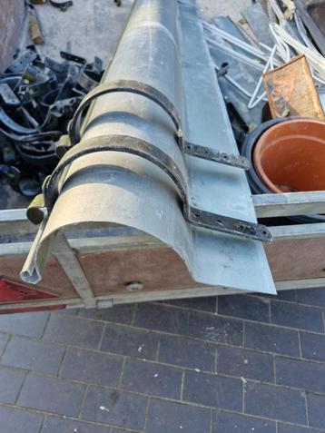 Zinken dakgoten beschikbaar voor biedingen