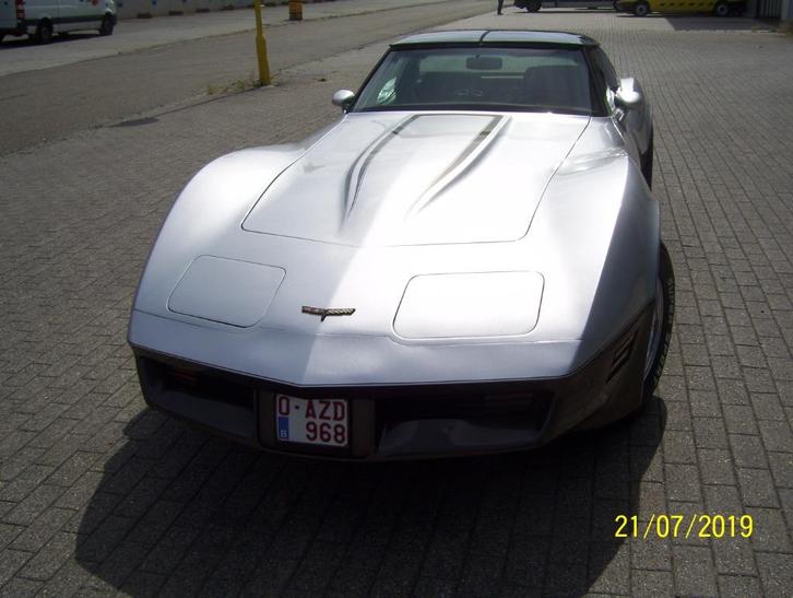 Corvette C3 1981 NEW, Auto's, Oldtimers, Particulier, Elektrische buitenspiegels, Elektrische stoelverstelling, Elektrische ramen
