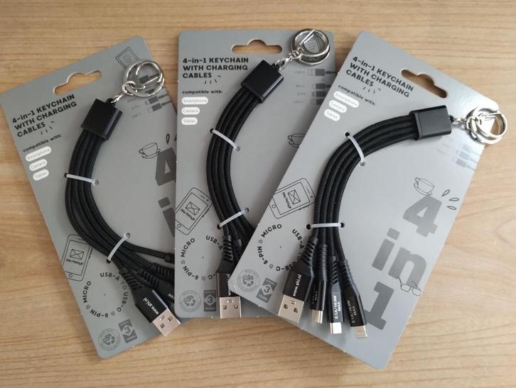 4-in-1 sleutelhanger met laadkabels, Telecommunicatie, Mobiele telefoons | Telefoon-opladers, Nieuw, Overige merken, Ophalen of Verzenden