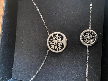 Armband en ketting Pierre Cardin beschikbaar voor biedingen