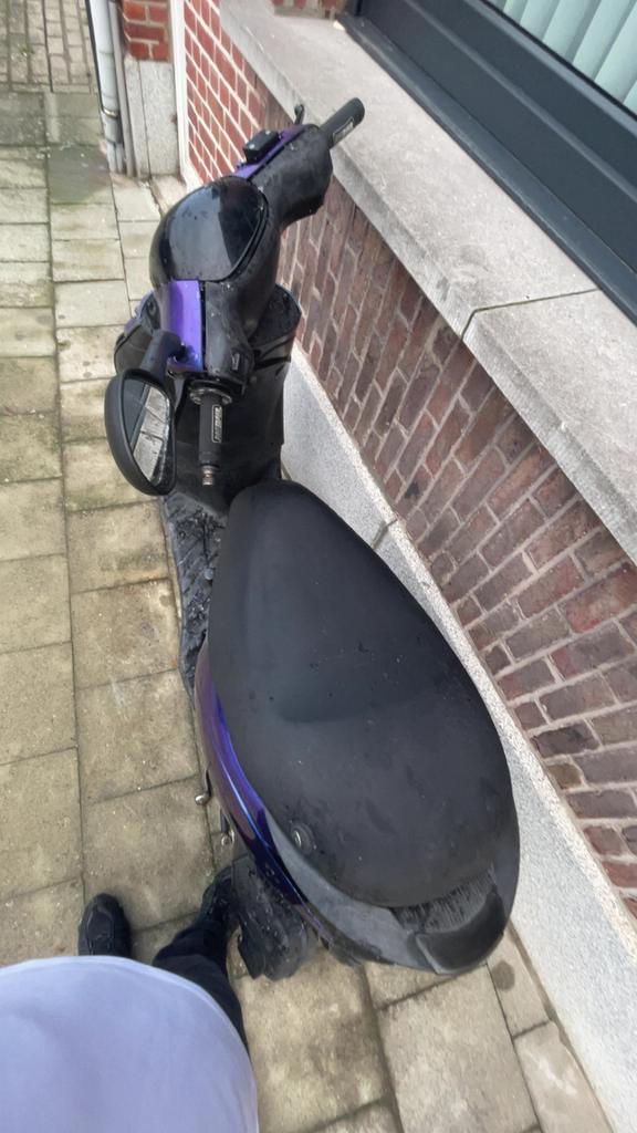 piagio zip 4t 2v, Fietsen en Brommers, Scooters | Piaggio, Gebruikt, Zip, Klasse A (25 km/u), Ophalen