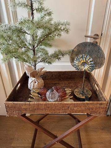 Rattan BUTLER TRAY dienblad op voet sidetable bijzettafel beschikbaar voor biedingen