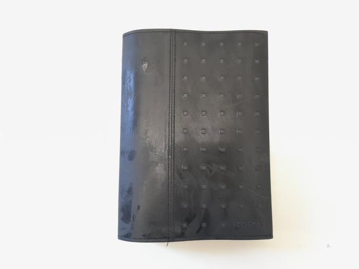 Livret d'instructions d'un Volkswagen Bora, Autos : Pièces & Accessoires, Autres pièces automobiles, Volkswagen, Utilisé, 3 mois de garantie