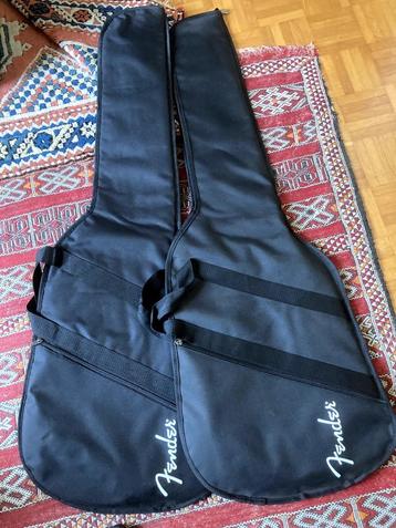 Fender & Guid gigbags, Gator case   beschikbaar voor biedingen