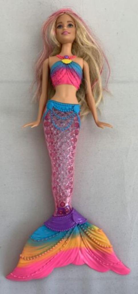 Barbie Dreamtopia Rainbow Lights Mermaid Zeemeermin Pop 2015, Verzamelen, Poppen, Gebruikt, Pop, Ophalen of Verzenden
