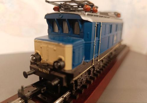 MÄRKLIN 1/87 HO 3 Rails + 3 wagons citerne, Hobby en Vrije tijd, Modeltreinen | H0, Gebruikt, Locomotief, Märklin, Ophalen of Verzenden