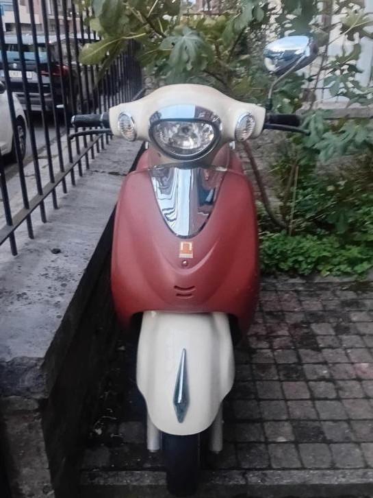 Scooter électrique nuovo, Fietsen en Brommers, Scooters | Overige merken, Zo goed als nieuw, Elektrisch, Ophalen