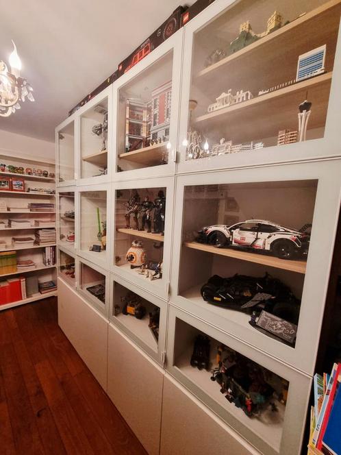 Witte IKEA BESTA KAST: TV-Kast, vitrinekast, Bureaukast, Huis en Inrichting, Kasten | Vitrinekasten, Ophalen