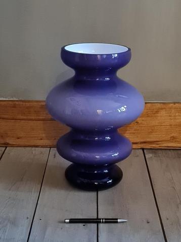 Vase au design artisanal du début du XXIe siècle Grand modèl