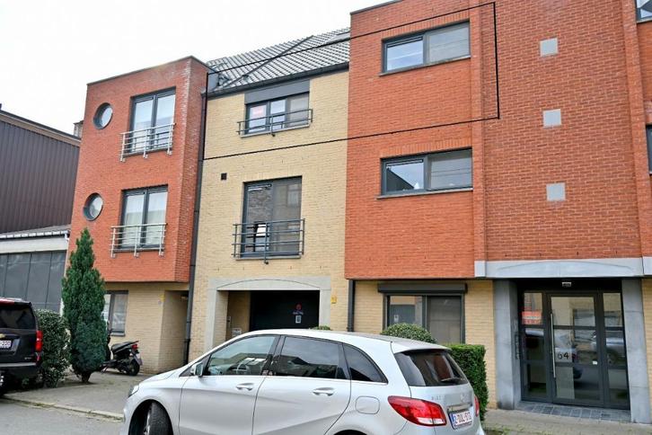 Appartement te koop uit de hand, Immo, Huizen en Appartementen te koop, Provincie Limburg, tot 200 m², Appartement, A