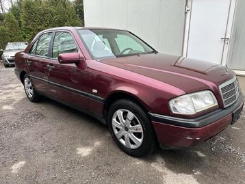 Mercedes C200 2,0essence auto. 160000km  contrôle ok 