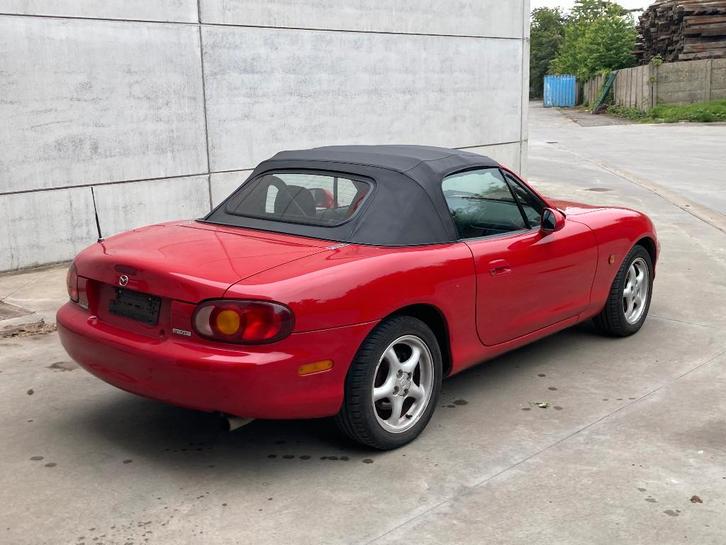 Mazda MX5 benzine 2002 met 148000km*draait perfect*, Auto's, Mazda, Bedrijf, Te koop, MX-5, ABS, Airbags, Alarm, Centrale vergrendeling