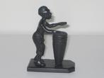 HOMME AFRICAIN AVEC TAM-TAM - 4028, Antiquités & Art, Enlèvement