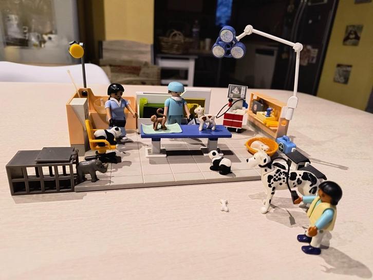 PLAYMOBIL Clinique vétérinaire, Kinderen en Baby's, Speelgoed | Playmobil, Zo goed als nieuw, Ophalen of Verzenden