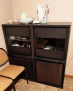 Buffet vaisselier en bois foncé, Maison & Meubles, Enlèvement, Comme neuf, Avec porte(s)