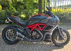 Ducati Diavel Carbon, Motoren, 1198 cc, Meer dan 35 kW, Sport, Particulier