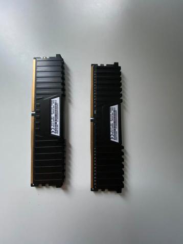 8 Go de mémoire DDR4 Vengeance 3000 MHz