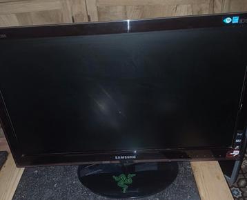 samsung syncmasterP2350 24 inch beschikbaar voor biedingen
