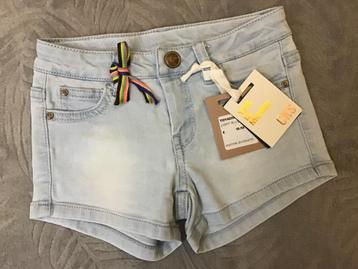Nieuwe short meisjes CKS maat 98 beschikbaar voor biedingen
