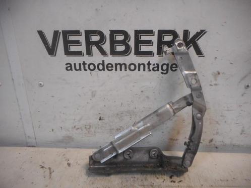 ACHTERKLEPSCHARNIER LINKS Volkswagen New Beetle (9C1 / 9G1), Auto-onderdelen, Overige Auto-onderdelen, Volkswagen, Gebruikt