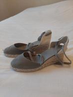 Espadrilles CASTANER grises 40, Vêtements | Femmes, Chaussures, Enlèvement, Espadrilles