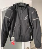 Veste Alpinestars Sektor V2 Tech Hoodie, Motoren, Kleding | Motorkleding, Ophalen, Jas | textiel, Heren, Nieuw zonder kaartje