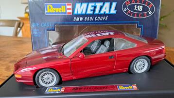 BMW 850 i 1:18 Revell beschikbaar voor biedingen