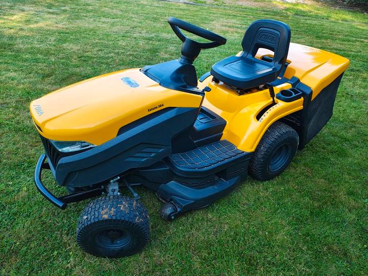 Zitmaaier Stiga Estate 384 1 jaar oud, nog onder garantie., Tuin en Terras, Zitmaaiers, Zo goed als nieuw, Opvangbak, Ophalen