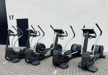 Technogym Synchro Excite + 700 SP crosstrainer !! beschikbaar voor biedingen