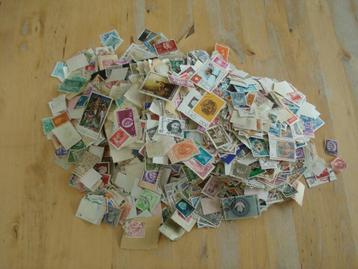 1000 verschillende postzegels wereld