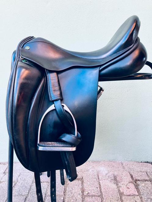 Hulsebos cc 18” mw, Dieren en Toebehoren, Paarden en Pony's | Zadels, Gebruikt, Dressuur, Ophalen of Verzenden