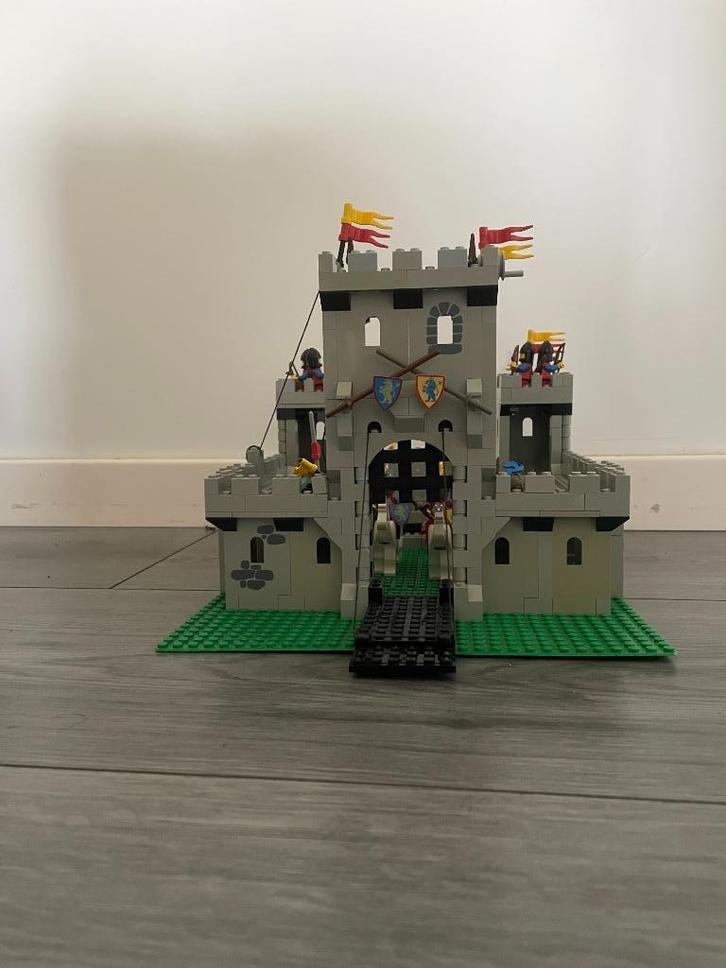 lego set 6080, Kinderen en Baby's, Speelgoed | Duplo en Lego, Gebruikt, Lego, Complete set, Ophalen of Verzenden