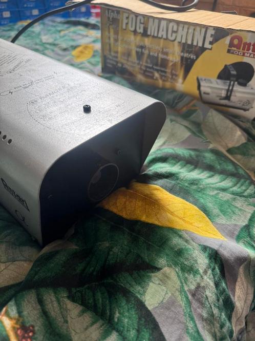 Machine à fumée Antari Alpha F-80Z – Avec boîte d’origine, Audio, Tv en Foto, Beamers, Zo goed als nieuw, Ophalen