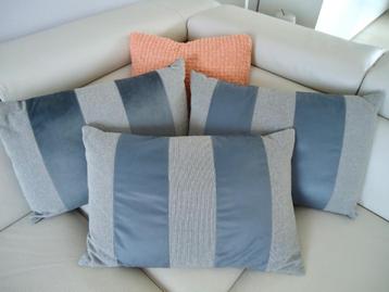 3 coussins décoratif neufs, Enlèvement, Neuf, Rectangulaire