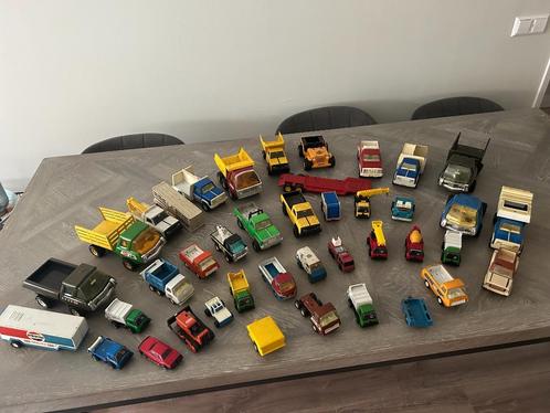Tonka grote verzameling van 36 auto's en 5 opleggers!, Hobby en Vrije tijd, Modelauto's | Overige schalen, Zo goed als nieuw, Auto