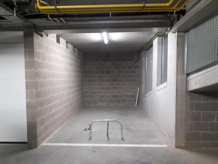 Garage te huur - overdekte parkeerplaats - Aalst Mijlbeke, Immo, Garages en Parkeerplaatsen, Provincie Oost-Vlaanderen