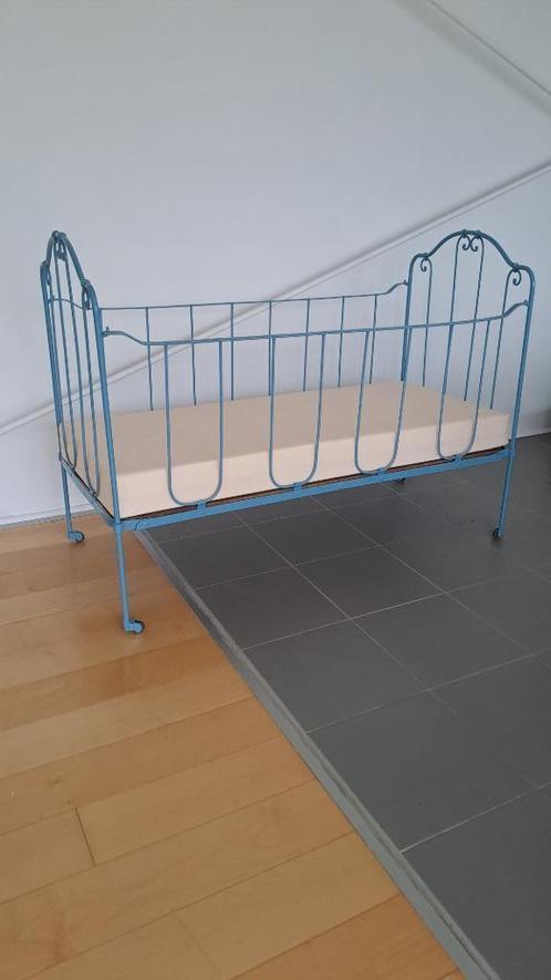Lit pour bébé en fer forgé, Huis en Inrichting, Slaapkamer | Bedden, Zo goed als nieuw, Eenpersoons, Overige maten, Overige maten