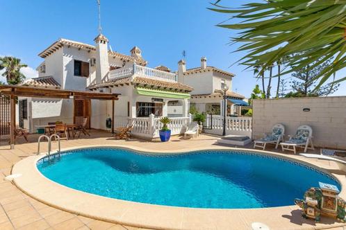 Villa in Mediterrane stijl op 450 meter van het strand, Immo, Buitenland, Spanje, Woonhuis
