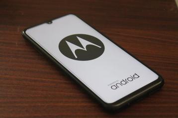 motorola moto g8 plus beschikbaar voor biedingen