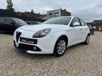 Alfa Romeo Giulietta 1.6 JTDm *12 mois de garantie*, Auto's, Gebruikt, 4 cilinders, 103 g/km, Leder