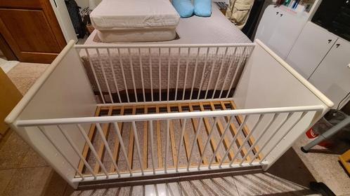 Lit bébé 70 X 140cm + accessoires Duffel, Kinderen en Baby's, Babywiegjes en Ledikanten, Gebruikt, Ledikant, Ophalen