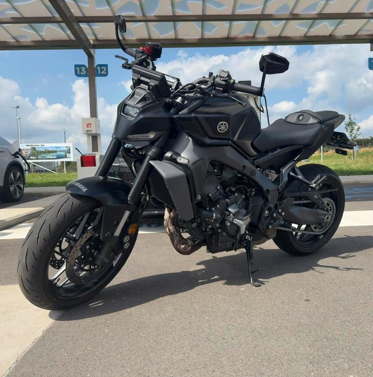 Mt-09 2024 comme neuve 6400 km, Motos, Motos | Yamaha, Particulier, Naked bike, plus de 35 kW, 3 cylindres, Permis Moto A, ABS