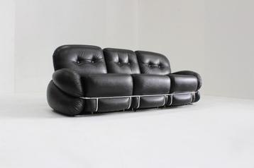 Vintage Okay sofa by Adriano Piazzesi Italy  beschikbaar voor biedingen
