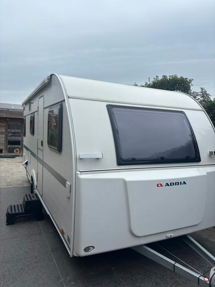 Adria aviva 522 pt, Caravans en Kamperen, Caravans, Particulier, meer dan 6, Treinzit, Adria, 6 tot 7 meter, Ophalen
