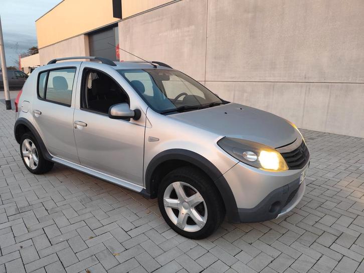 Mooie Dacia Sandero stepway 1.5dci reeds blanco gekeurd, Auto's, Dacia, Particulier, Sandero, ABS, Airbags, Airconditioning, Boordcomputer