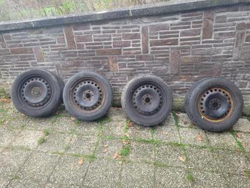 Dunlop SP Winter Sport 4D 205/55 R16 banden + velgen beschikbaar voor biedingen